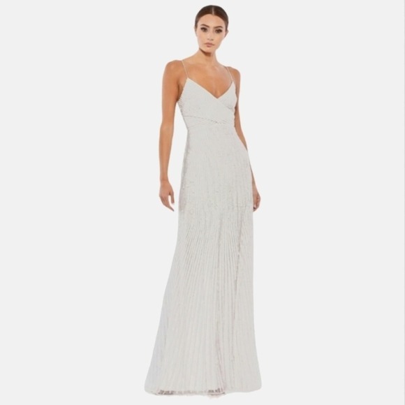 MAC DUGGAL Neck Pleated Sheath Gown